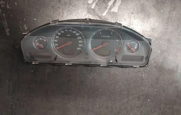 Volvo S60 Speedometer (instrument cluster) 69294720T 8673259