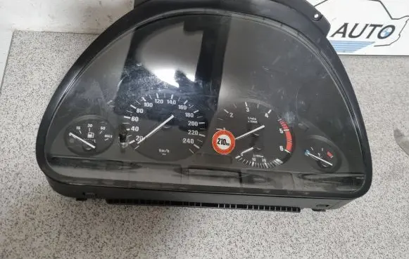 BMW 5 E39 Speedometer (instrument cluster) 62116907018 110008735112