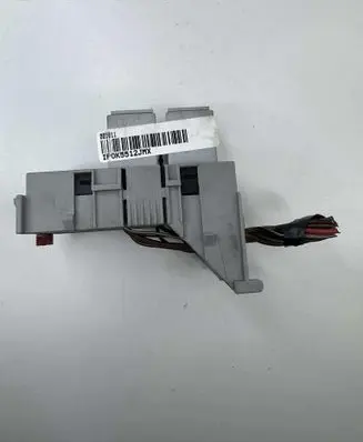 Opel Astra H Fuse box set 13100504 0332201100