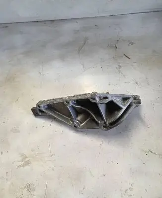 Mercedes-Benz GL X166 Engine mounting bracket A2782236704