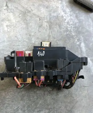 Audi A6 S6 C6 4F Fuse box set 8K0951253