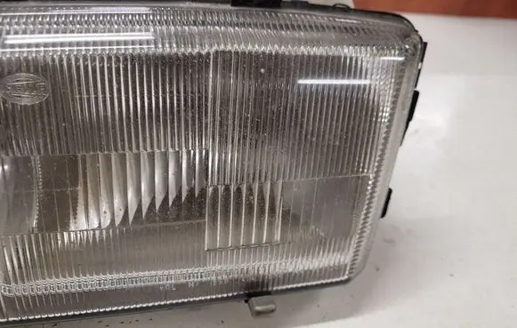 Volvo C70 Headlight/headlamp 9169362