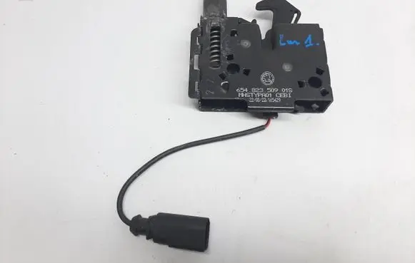 Skoda Scala Engine bonnet/hood lock/catch 654823509