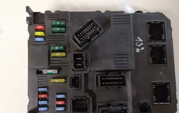 Peugeot 407 Comfort/convenience module 9655708380 S120104700L