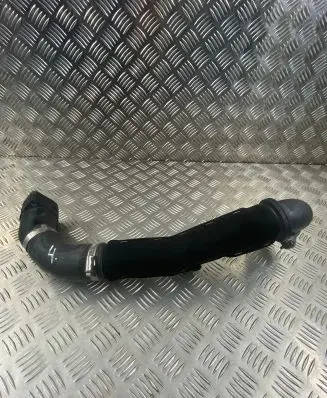 Skoda Superb B8 (3V) Air intake hose/pipe 04l131111m