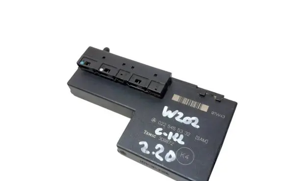 Mercedes-Benz E W210 Fuse module 0225455332 309872