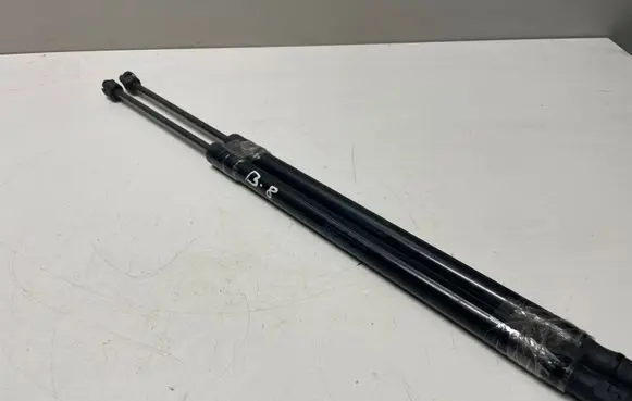 Volkswagen PASSAT B8 Tailgate/trunk strut/damper 3G9827550B