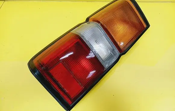 Nissan Pathfinder WD21 Rear/tail lights
