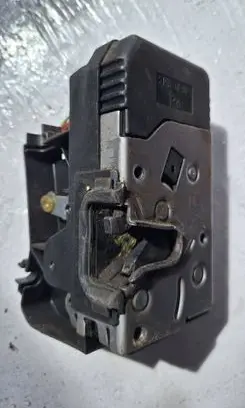 Renault Trafic II (X83) Front door lock ZFW102