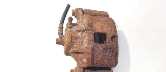 Mitsubishi Galant Front brake caliper