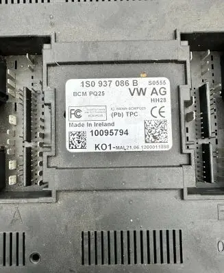 Volkswagen Up Comfort/convenience module 1S0937086B 10095794