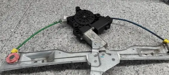 Opel Corsa D Front window lifting mechanism without motor