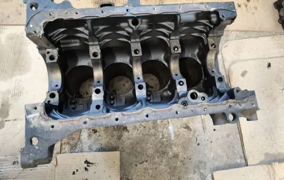 Ford Focus C-MAX Engine block 