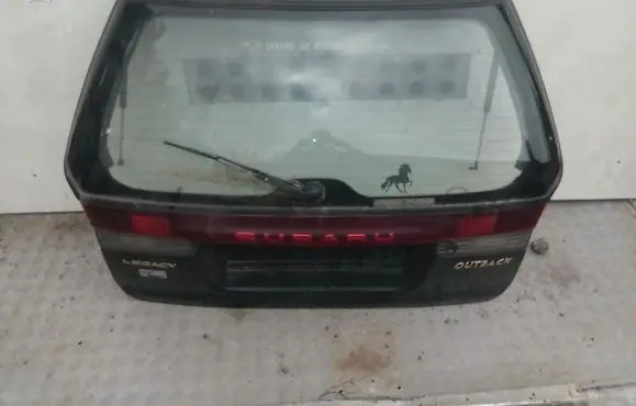 Subaru Legacy Tailgate/trunk/boot lid