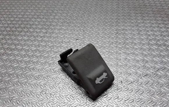 KIA Sorento Engine bonnet (hood) release handle