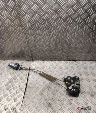 Toyota Corolla E120 E130 Front door lock