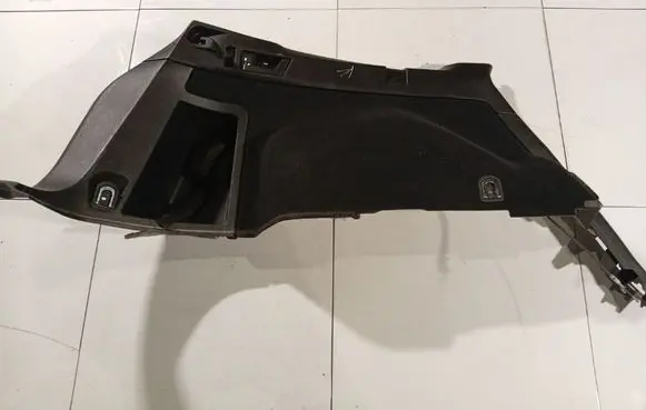 Subaru Legacy Other trunk/boot trim element 