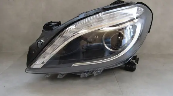 Mercedes-Benz B W246 W242 Headlight/headlamp A2468207761 03012712817 LE10A6229