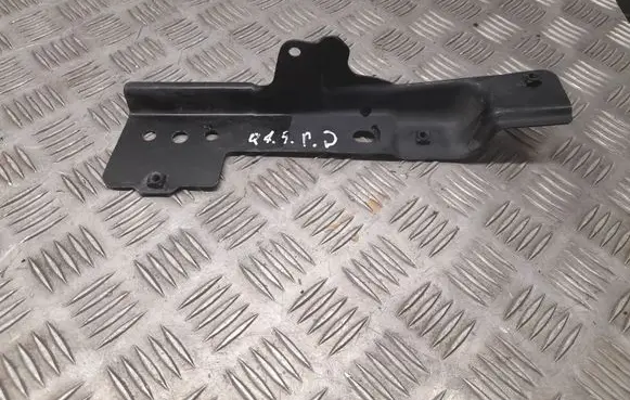Audi Q7 4L Fender mounting bracket 4L0805698