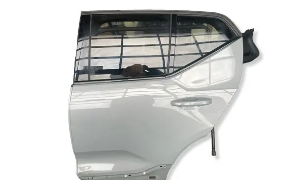 Volvo XC40 Rear door 