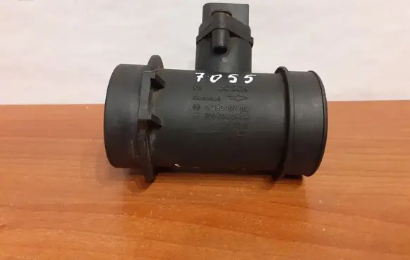 Mercedes-Benz C W202 Mass air flow meter 0280217114 0000940948