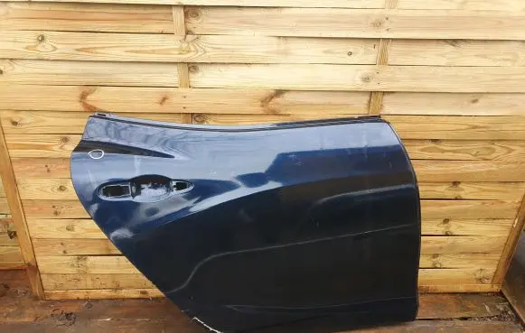 Maserati Ghibli Rear door