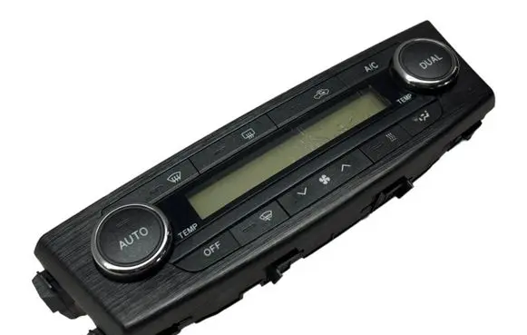 Toyota Avensis T270 Climate control unit 0768J T1000767L T1001512D