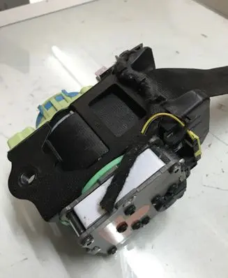 Audi A5 8T 8F Front seatbelt 305797410 217R870 305652810ZZZ