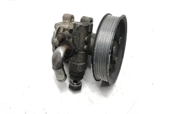 Volkswagen Transporter - Caravelle T5 Power steering pump