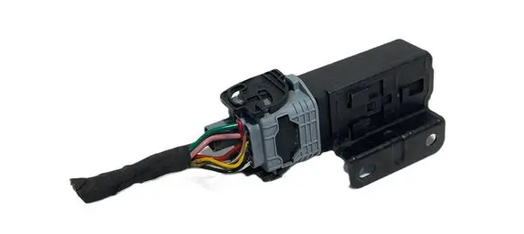 KIA Sorento IV Glow plug pre-heat relay 368302R200 33181