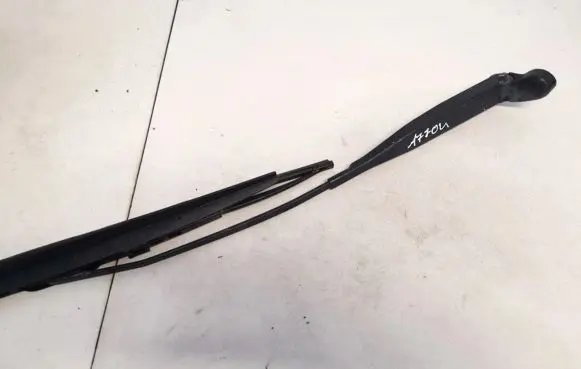 Mercedes-Benz A W168 Front wiper blade arm a1688200644