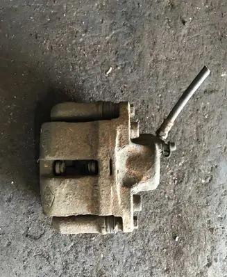 Renault Clio II Front brake caliper