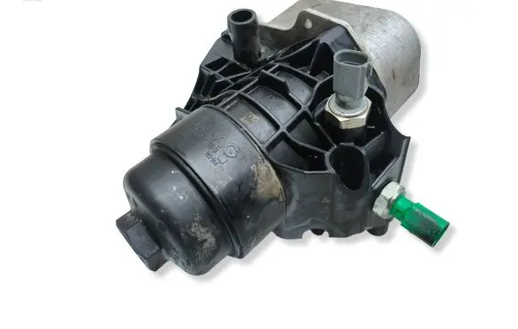 Volkswagen Golf VII Oil filter mounting bracket 03N115389