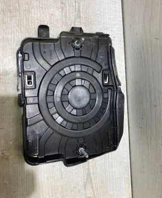 Opel Crossland X Other engine bay part 9688828380