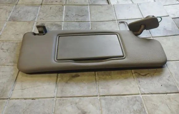 Volvo S80 Sun visor 3572