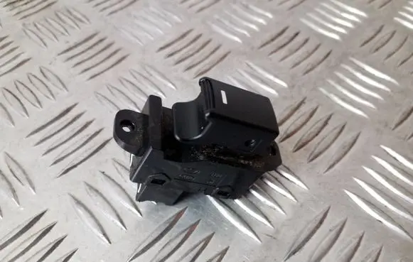 KIA Sorento Electric window control switch