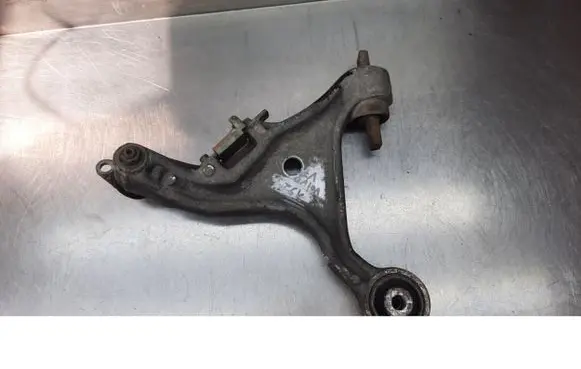 Volvo V70 Front control arm