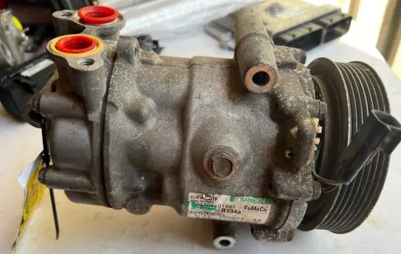 Ford Transit Air conditioning (A/C) compressor (pump)