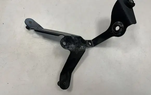 BMW 5 E60 E61 ABS pump bracket 6774675