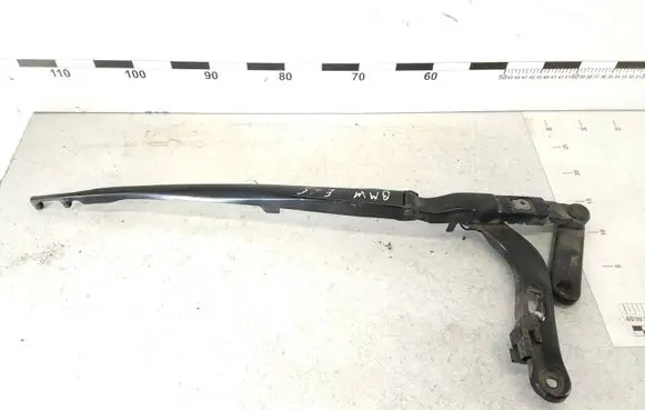 BMW 7 E65 E66 Front wiper blade arm 7144076