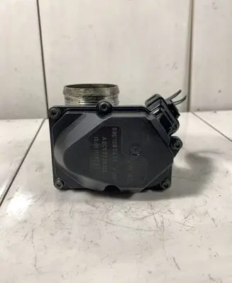 Audi A4 S4 B8 8K Throttle valve 03L128063E