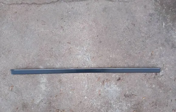 BMW 5 E39 Front door trim (molding) 8184477 8159295
