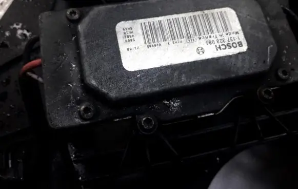 Volvo V70 Coolant fan relay 1137328081
