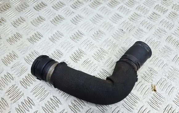 Audi A8 S8 D3 4E Engine coolant pipe/hose 3B0122291K