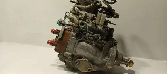 Toyota Land Cruiser (BJ70) Fuel injection high pressure pump