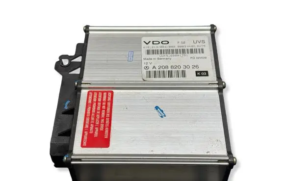 Mercedes-Benz CLK A208 C208 Other control units/modules A2088203026 UWK5J22B01751