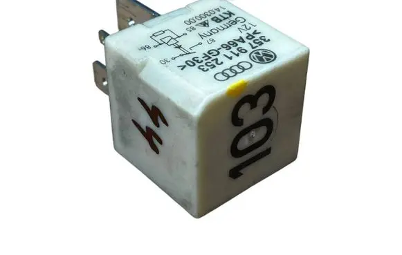 Seat Ibiza II (6k) Other relay 357911253 14030000