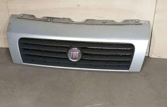 Fiat Ducato Front bumper upper radiator grill 1308067070