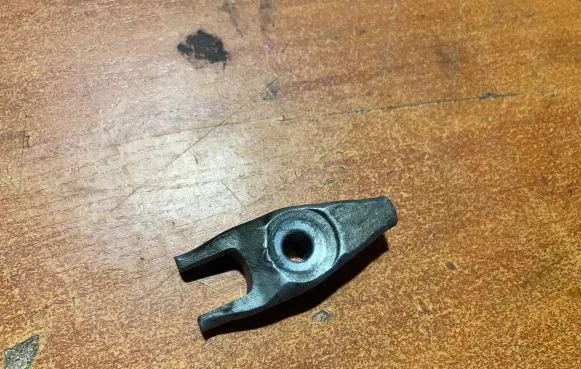 Opel Astra J Fuel Injector clamp holder