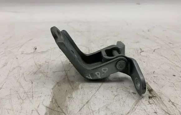 Hyundai Tucson JM Front door upper hinge